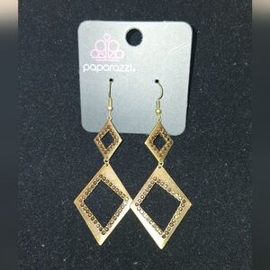 *NWT* PAPARAZZI *CLEARANCE*As Low As $1/A Pc! Build A Bundle Lets Make A Deal!😊